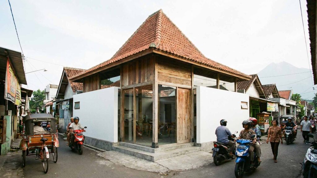 Desain Arsitek Jogja - Beda Joglo dan Limasan Rumah Tradisional Minimalis