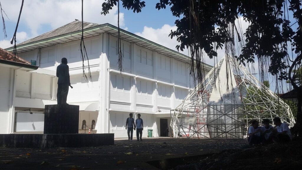 5 Bangunan Arsitek Jogja yang Modern dan Kekinian di Yogyakarta JNM - Desain Arsitek Jogja 01