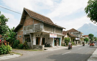 Desain Rumah Jengki Pinggir Jalan Jogja - Desain Arsitek Jogja